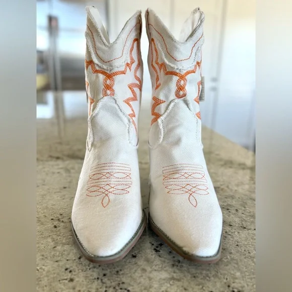 White Denim Western Heeled Boots with Orange Embroidery - Picture 5 of 12